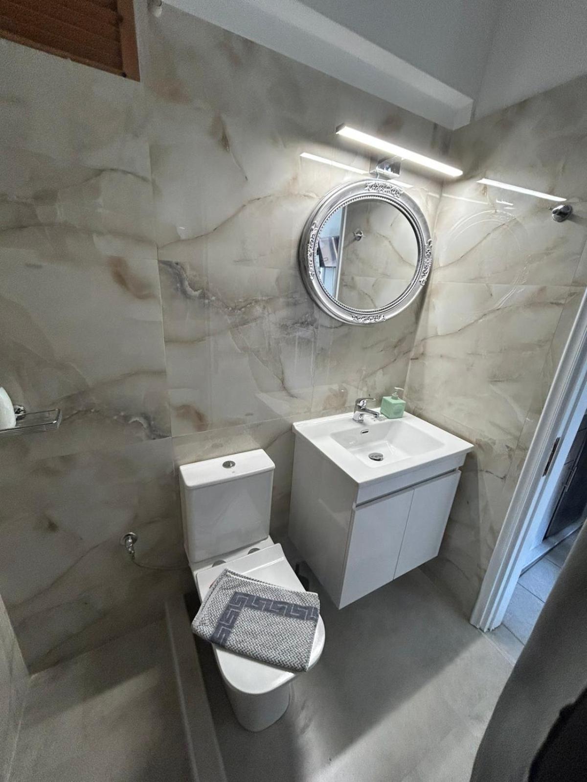 Roxani Studios-Apartments 帕特雷 客房 照片